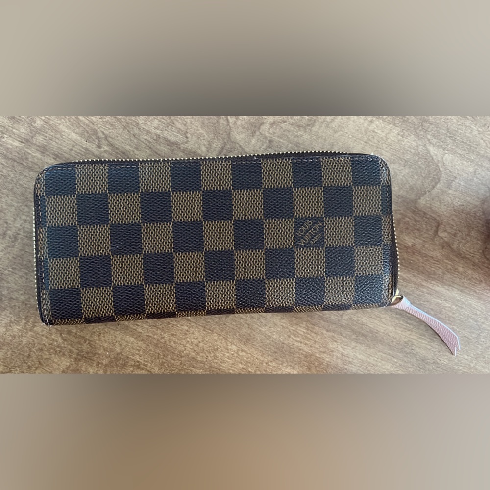 Louis Vuitton Damier Wallet😍🥰💓❤️ authentic